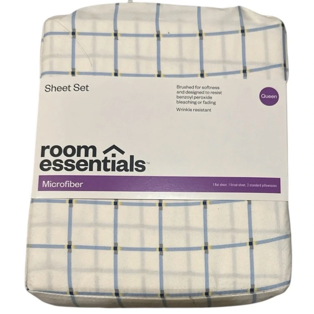 4-Piece Queen Sheet Set Room Essentials NWT - Picture 2 of 6